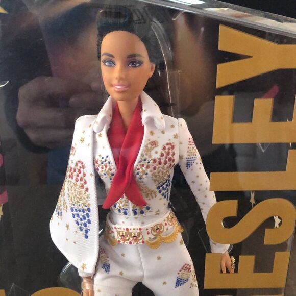 NEW Elvis Presley Barbie Signature Collection No more than 20k Made. - Picture 3 of 17